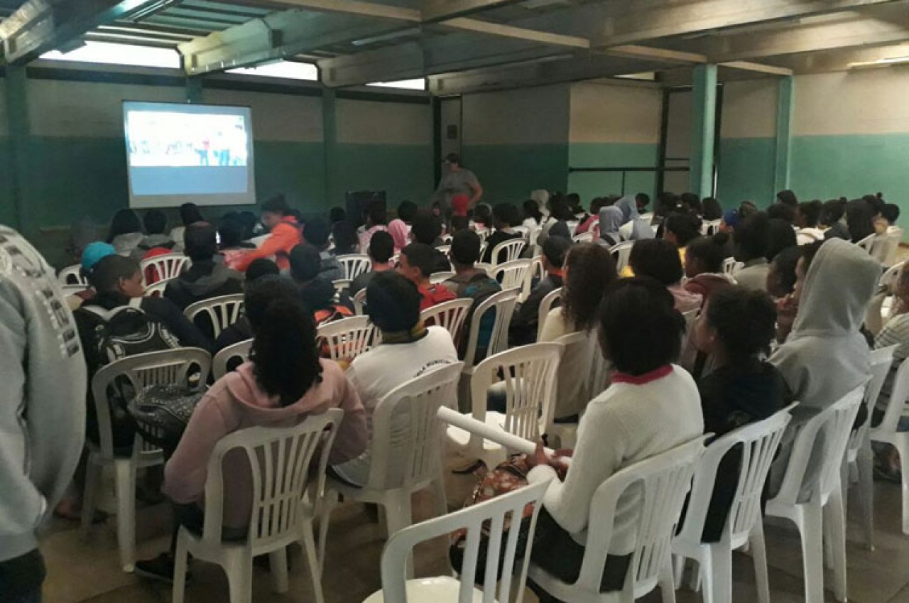 Semmam leva Curtas Ambiental para escolas e creches de Guaçui