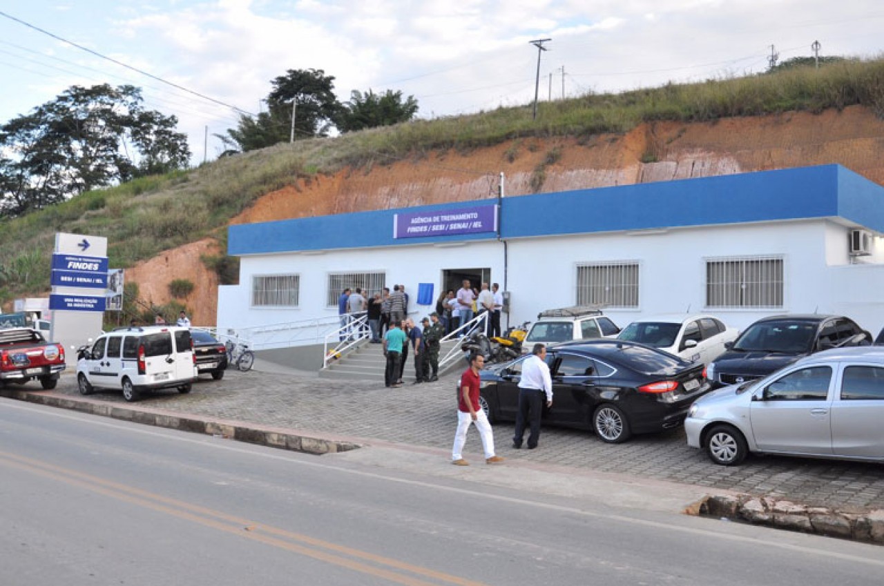 ATM oferece curso para auxiliar de escritório