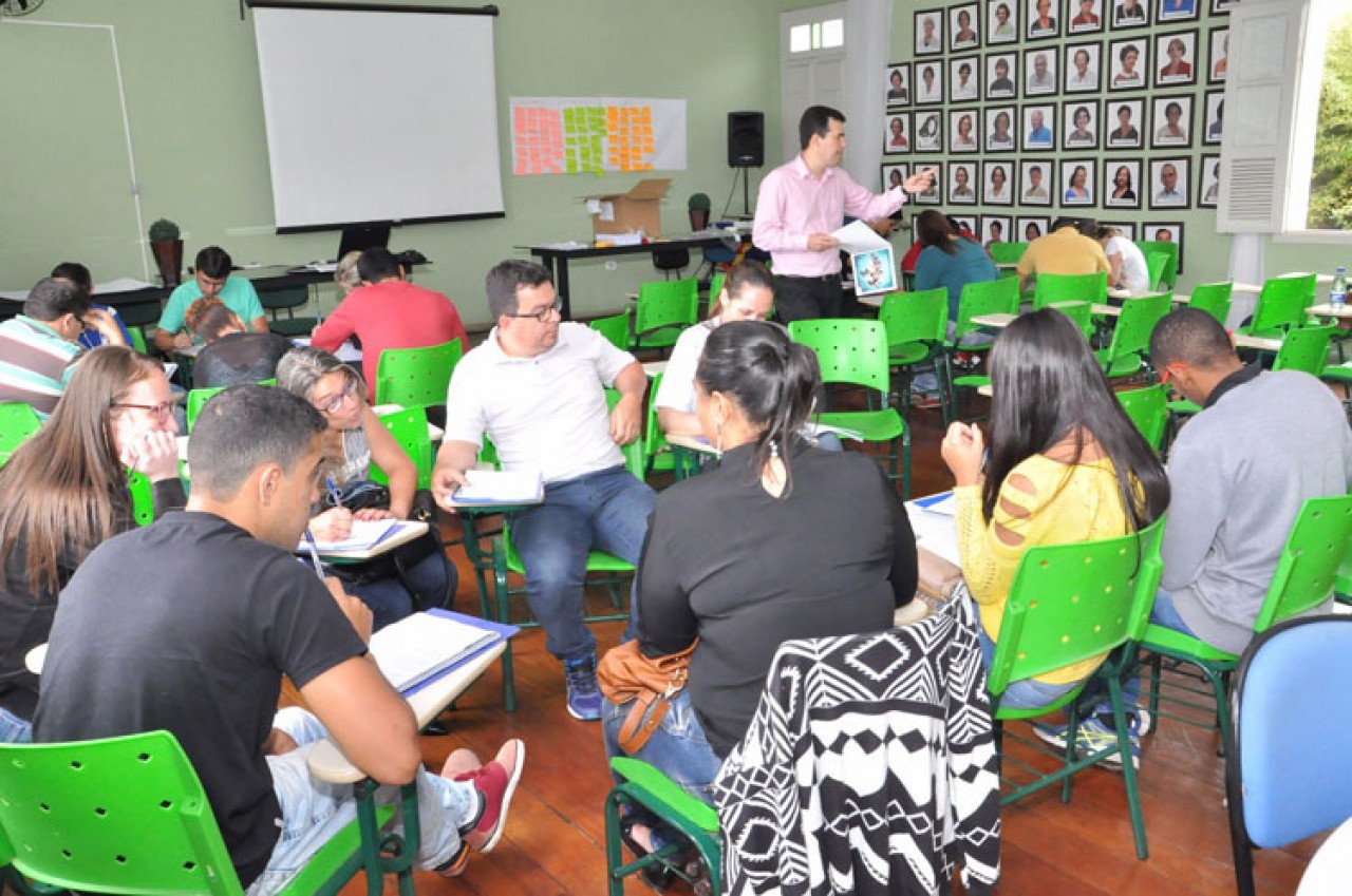 Servidores participam de curso sobre compras públicas