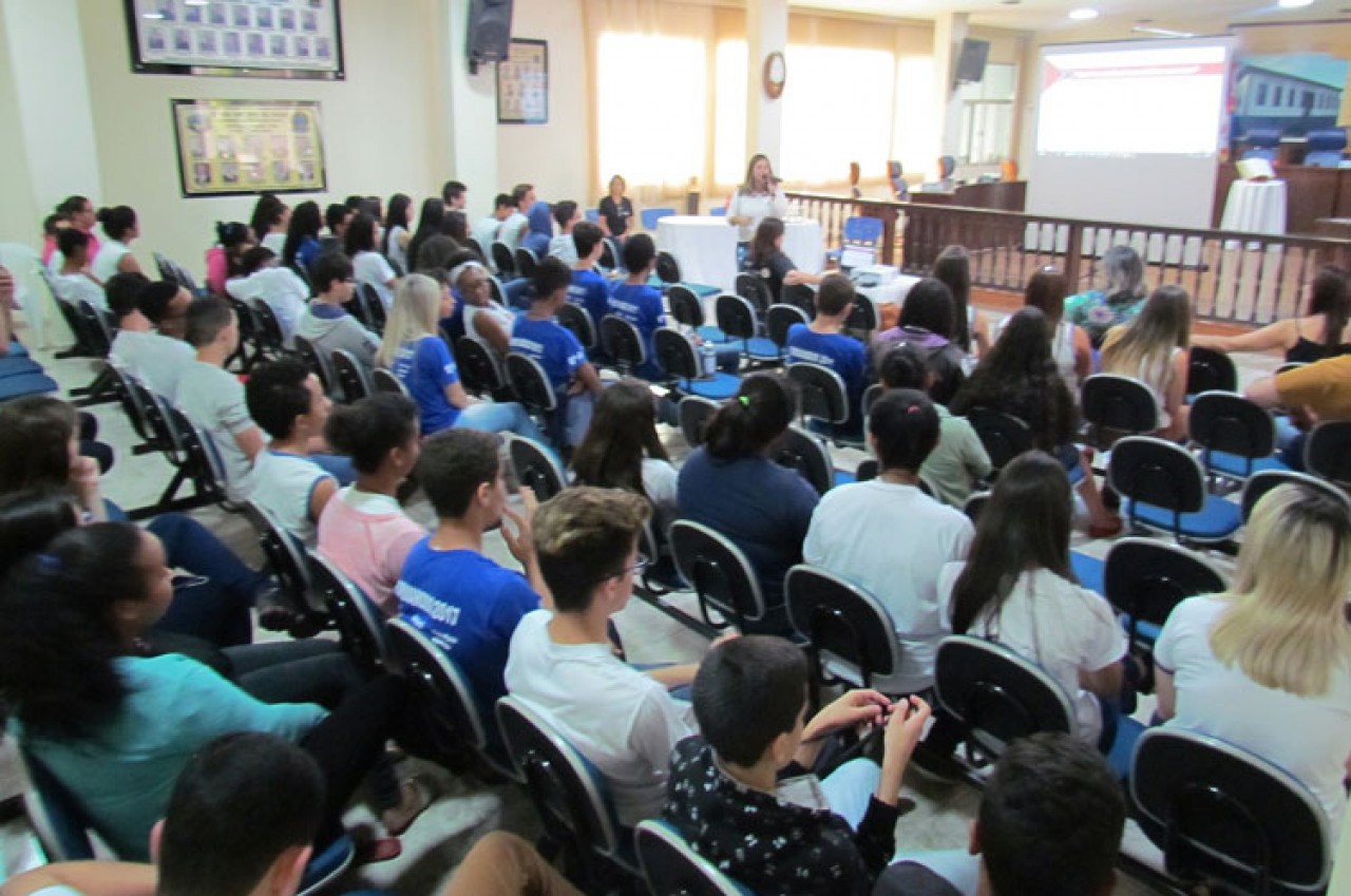 Secretaria de Educação participa de Ação Global - Youth Max Initiative