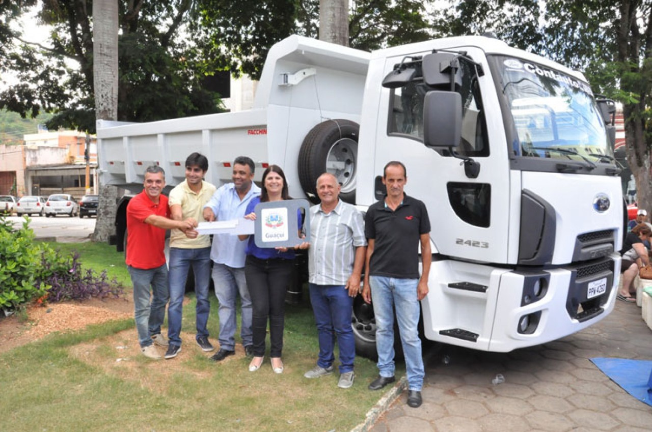 Realizada entrega de caminhão que vai atender Agricultura