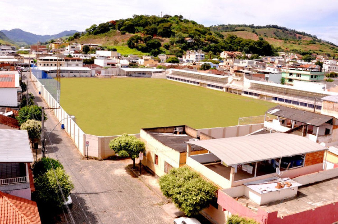 Jogo entre veteranos vai marcar reinauguração de estádio municipal