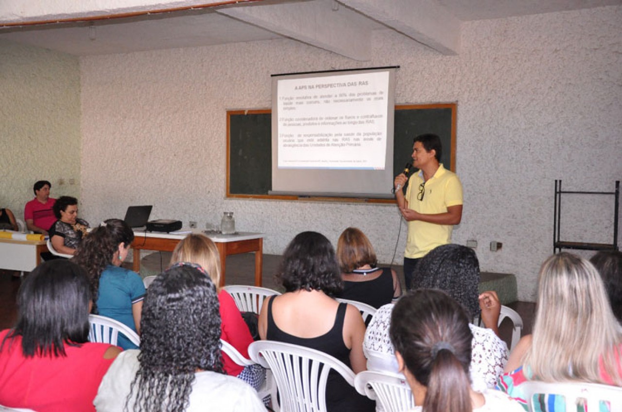 Servidores participam de planificação e unidades ficam fechadas