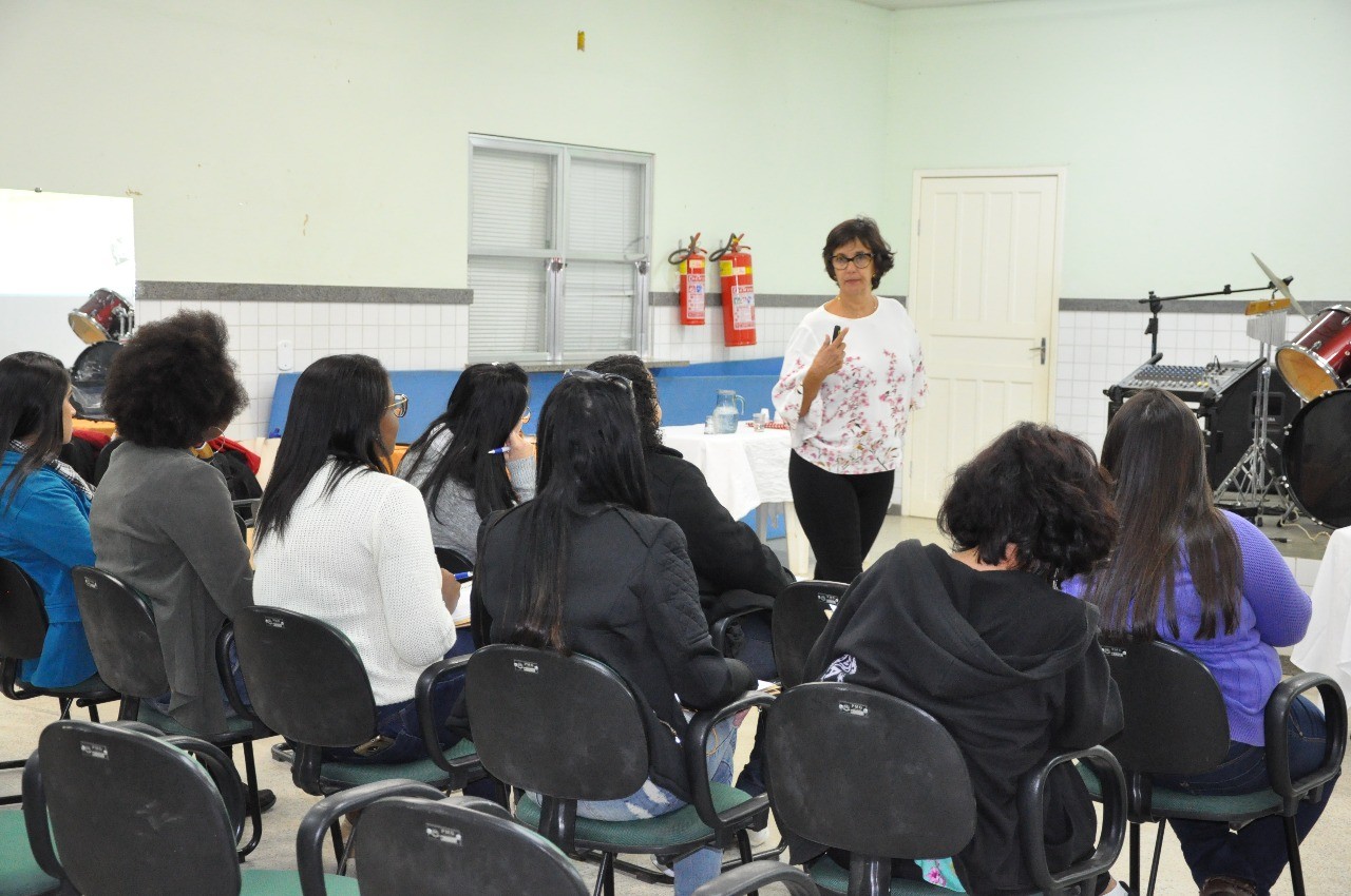 Guaçuí sedia seminário do Programa Criança Feliz Capixaba
