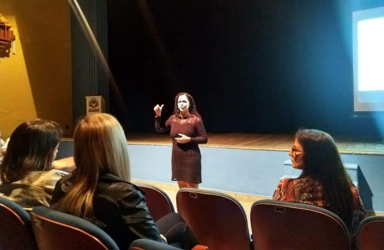 Educação de Guaçui discute o tema “Nossa escola não tem cor”