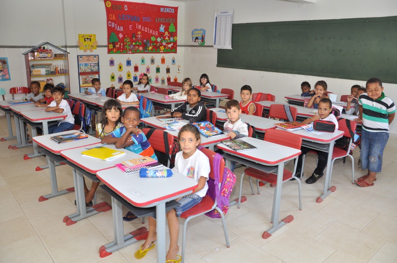 Educação suspende inscrições para transferências escolares temporariamente