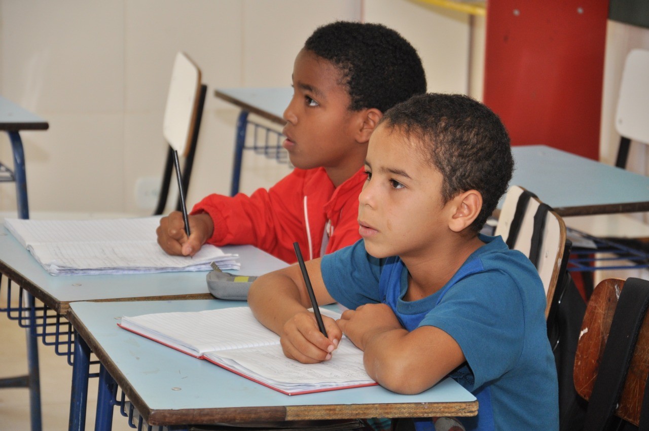 Educação volta a liberar inscrições para transferências escolares