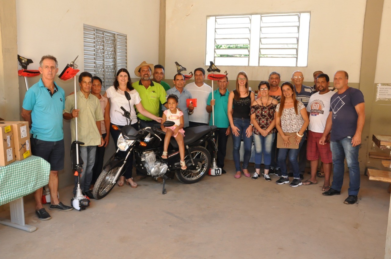 Prefeitura entrega prêmios da campanha “Sua nota vale prêmios”