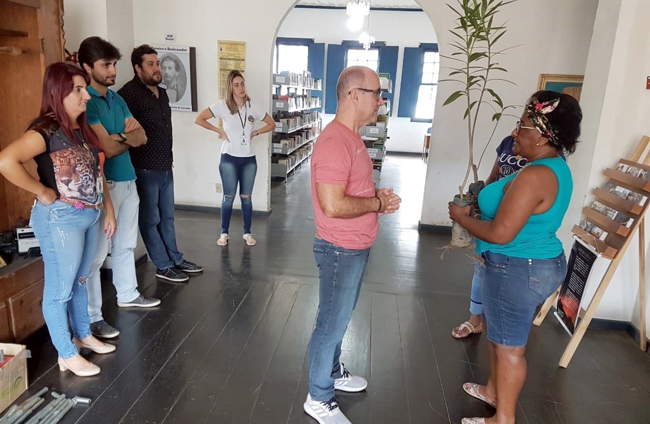 Casal recupera planta depois de vandalismo e é reconhecido Semmam