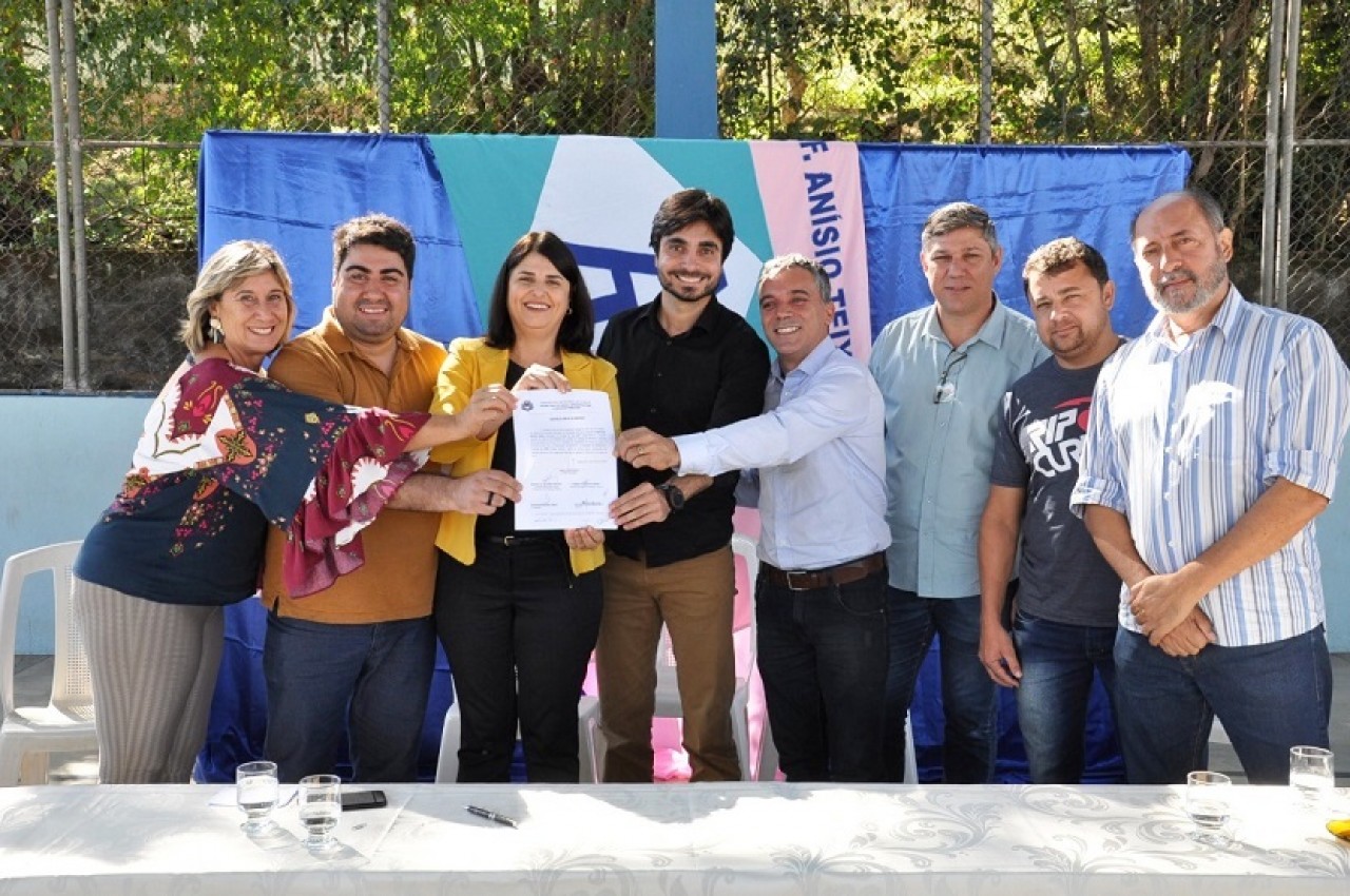 Assinada ordem de serviço para reforma da Escola Anísio Teixeira