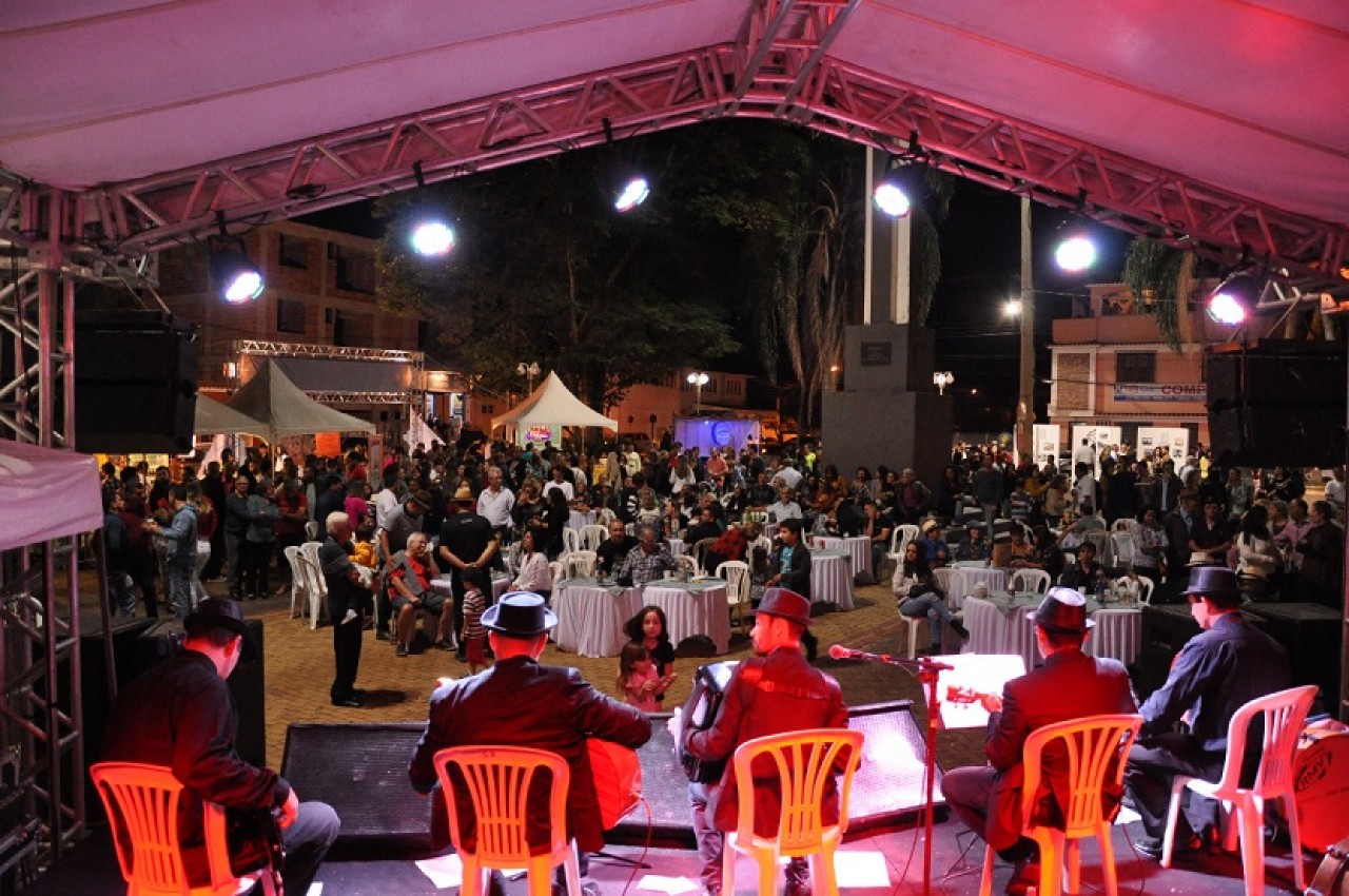 Chorinho na Praça mostra que veio para ficar em Guaçuí