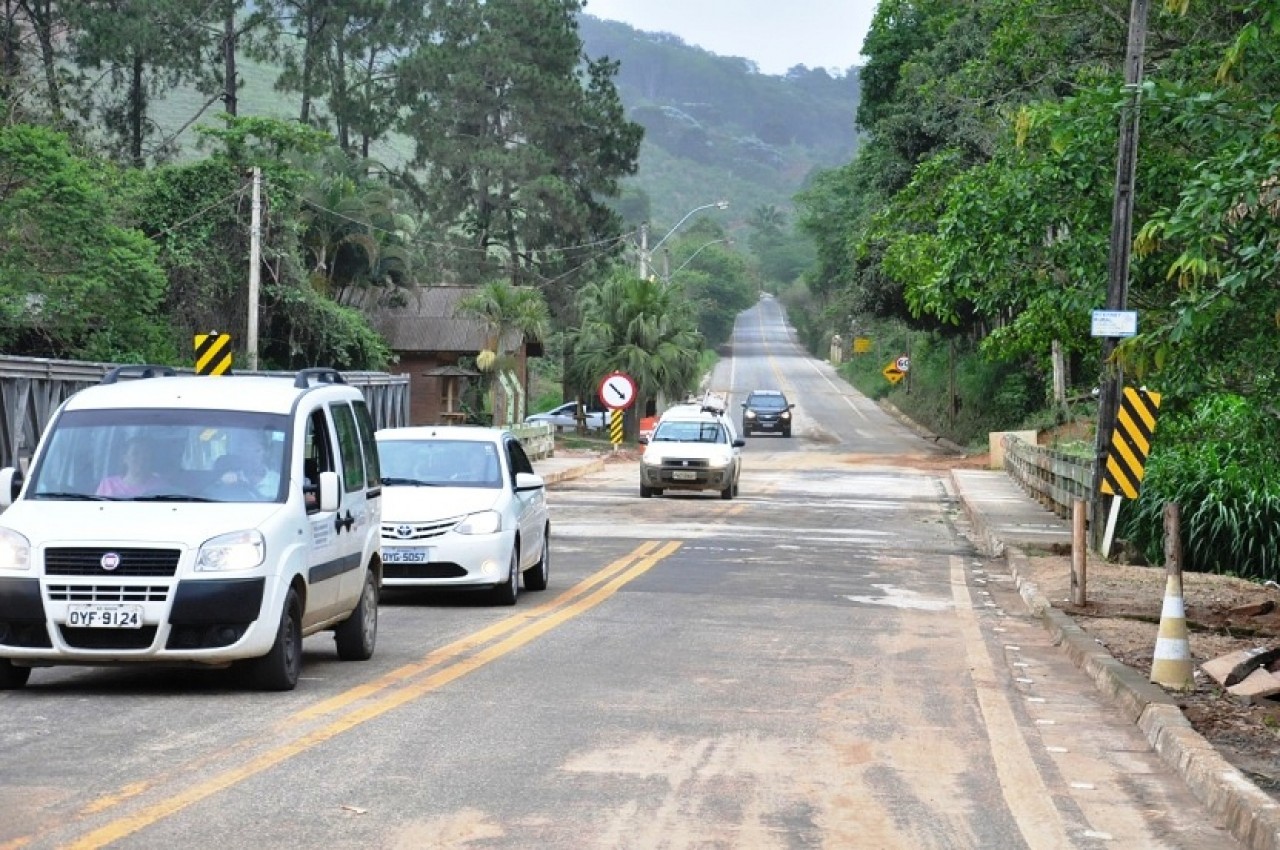 Ponte do Aésion está liberada para o tráfego de veículos