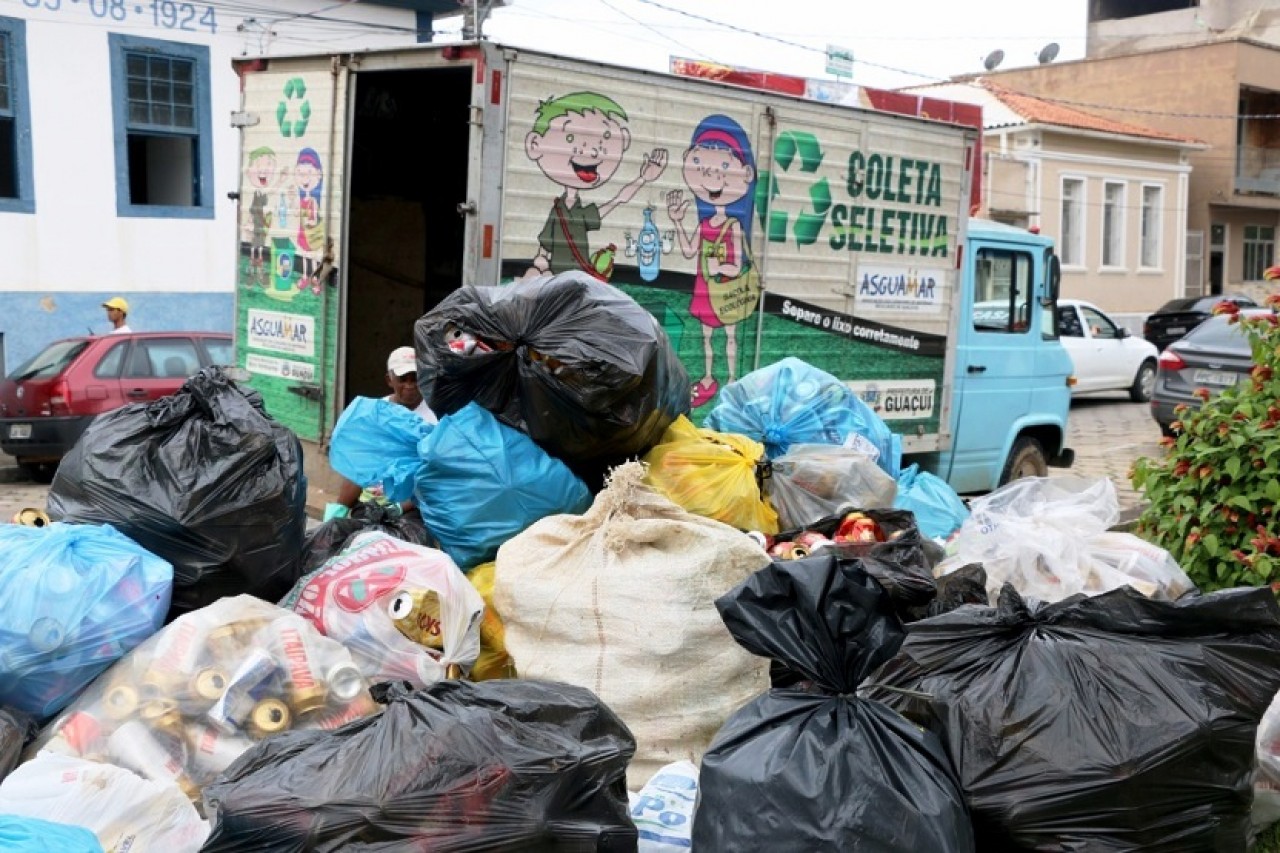 Meio Ambiente envia 3.500 latinhas de alumínio para reciclagem em Guaçuí