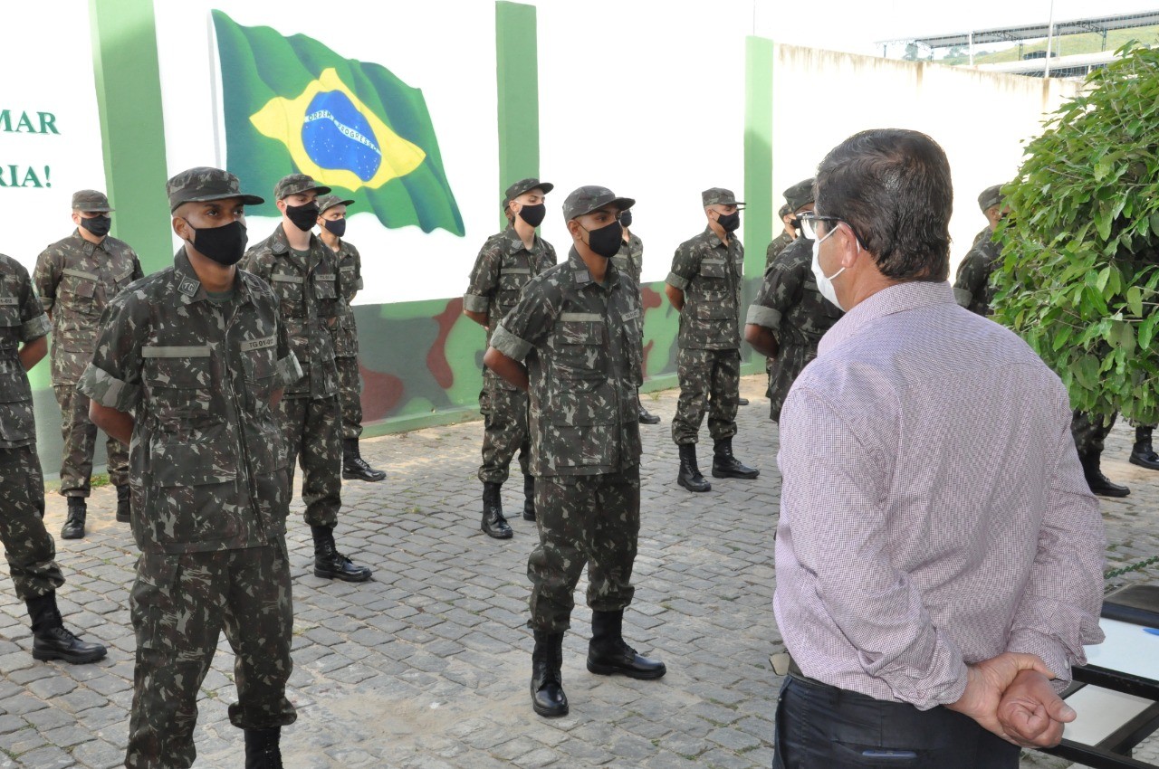 Tiro de Guerra 01-013 realiza aula inaugural da turma de 2021 e prefeito assume diretoria