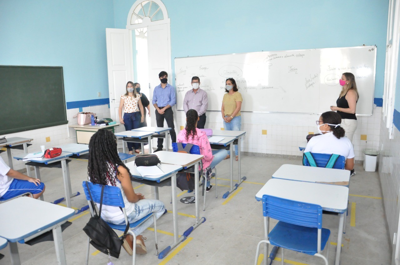 Alunos da rede municipal voltam às aulas nesta segunda-feira (1)