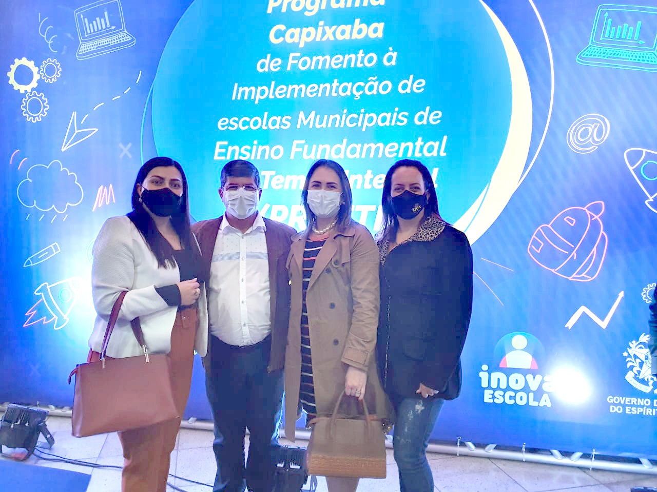 Prefeito Marcos Luiz Jauhar participa da assinatura simbólica do PROETI