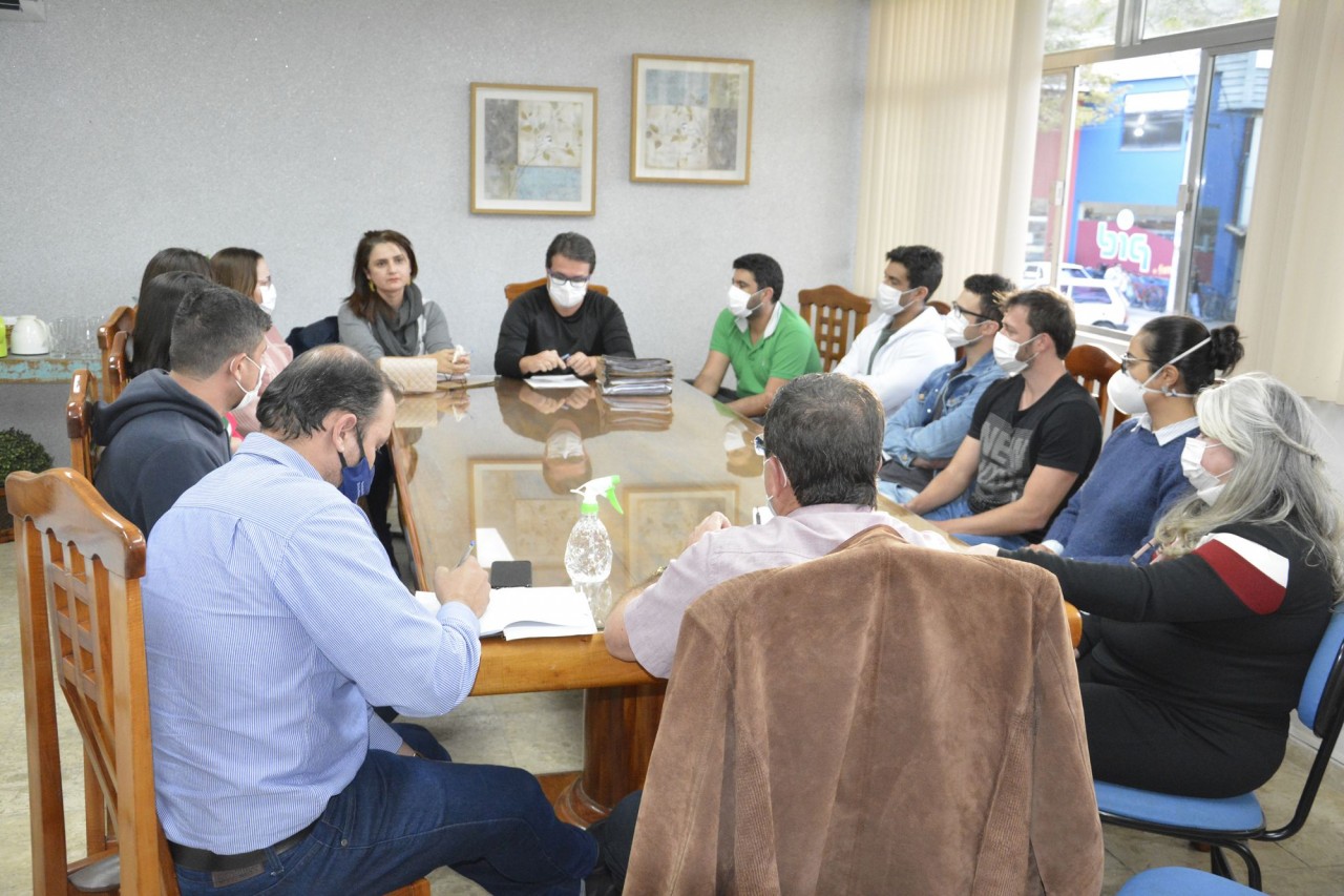 Saúde realiza reunião com médicos das Estratégia Saúde da Família (ESFs)