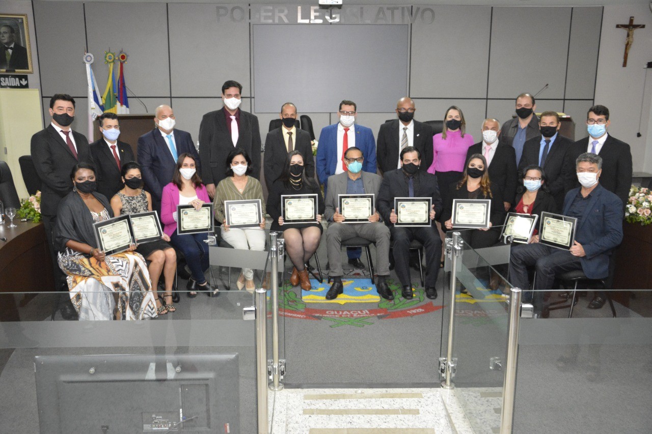 Secretários Municipais participam de Sessão Solene em homenagem ao Dia do Professor.