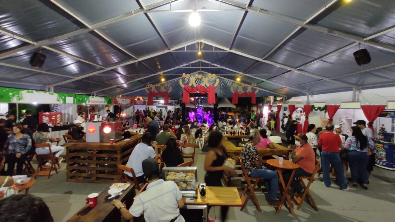 Prefeito Jauhar participa da abertura do Natal de Luz da ACISG