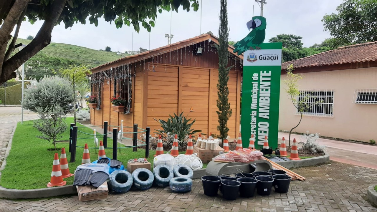 NOVOS EQUIPAMENTOS SÃO ENTREGUES PARA EQUIPE DE PAISAGISMO E JARDINAGEM DA SEMMAM