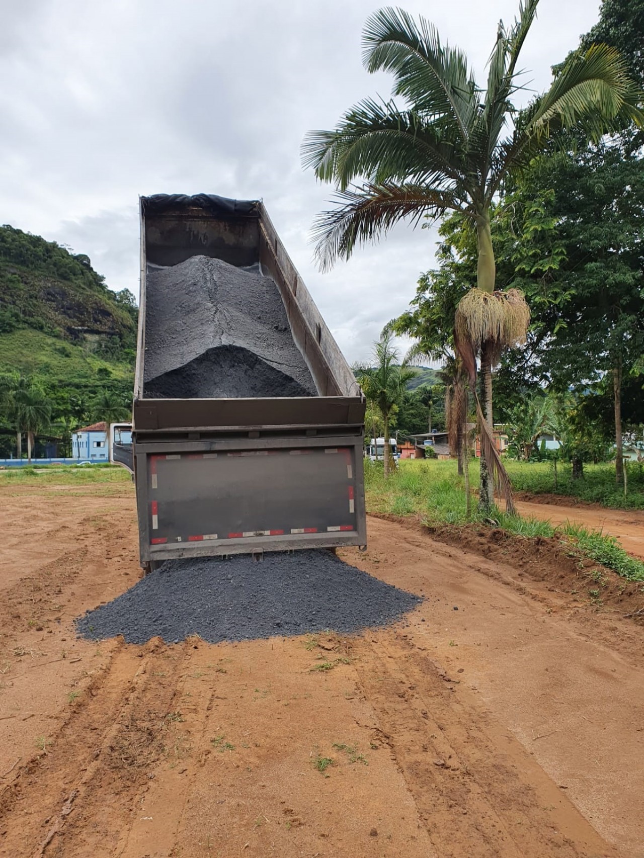 SECRETARIA MUNICIPAL DE AGRICULTURA RECEBE AS PRIMEIRAS CARRETAS DE REVSOL