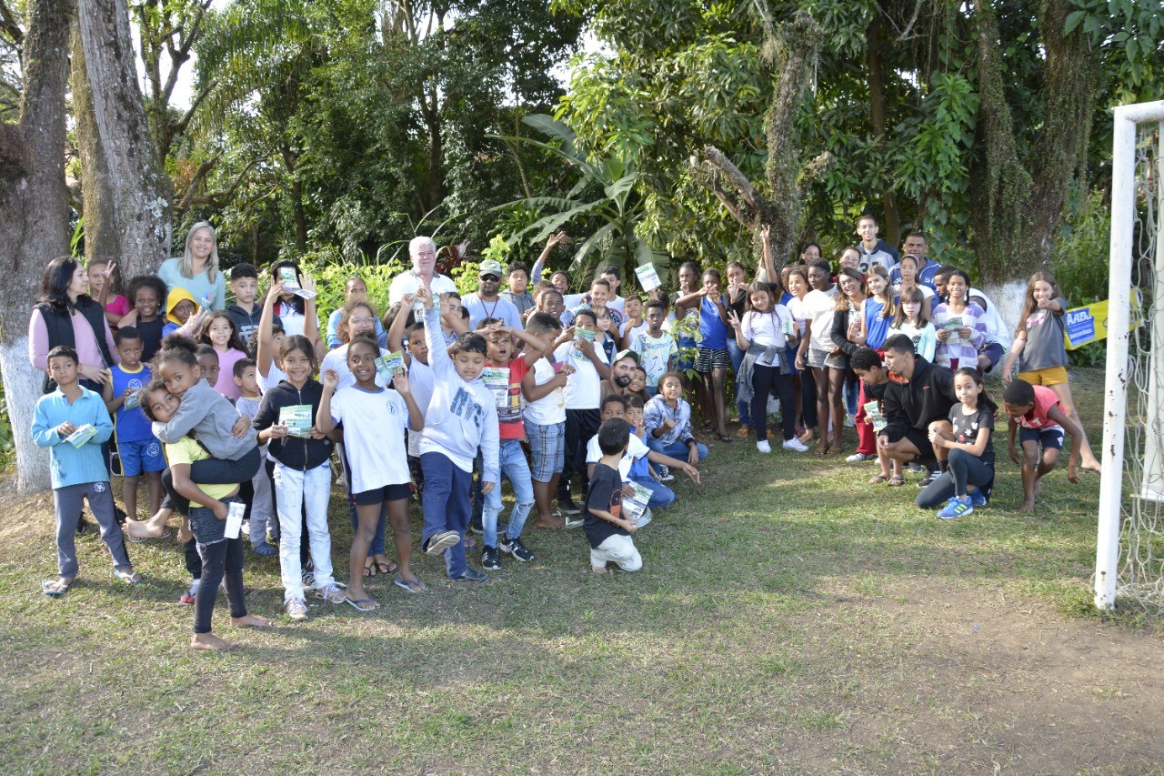 SEMMAM REALIZA PALESTRA SOBRE RECICLAGEM COM PLANTIO DE IPÊS EM COMEMORAÇÃO AO MÊS DO MEIO AMBIENTE