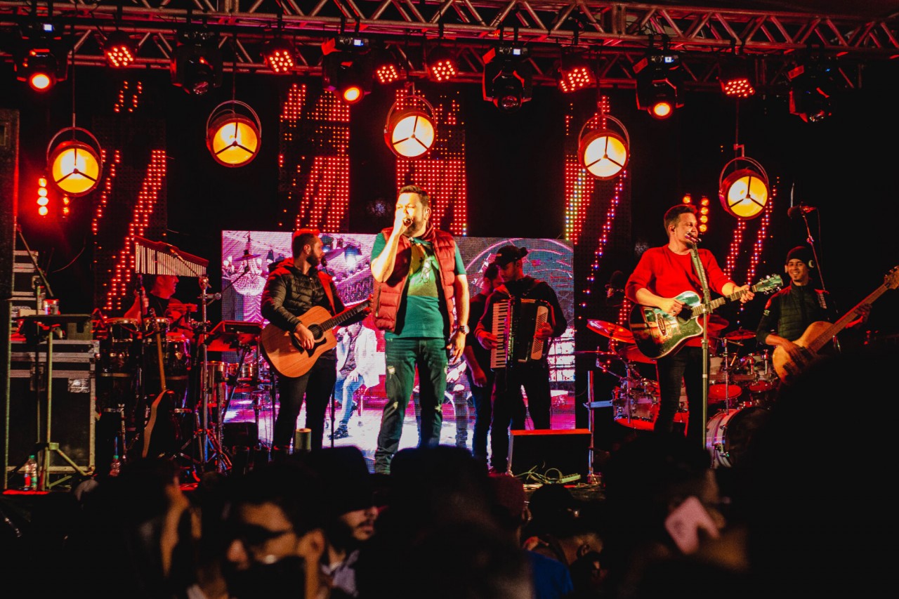 SUCESSO DE PÚBLICO NA FESTA DO DISTRITO DE SÃO TIAGO