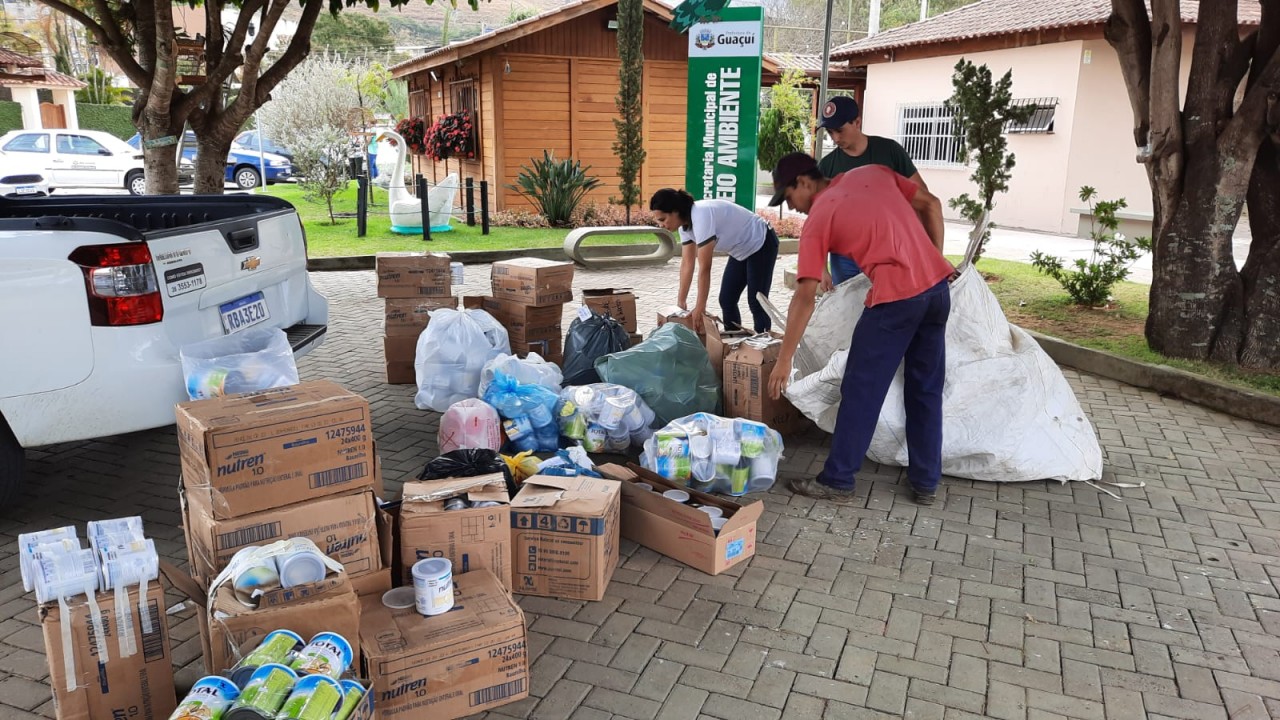 MEIO AMBIENTE ENCAMINHA MAIS 1098 LATAS PARA RECICLAGEM DE GUAÇUÍ