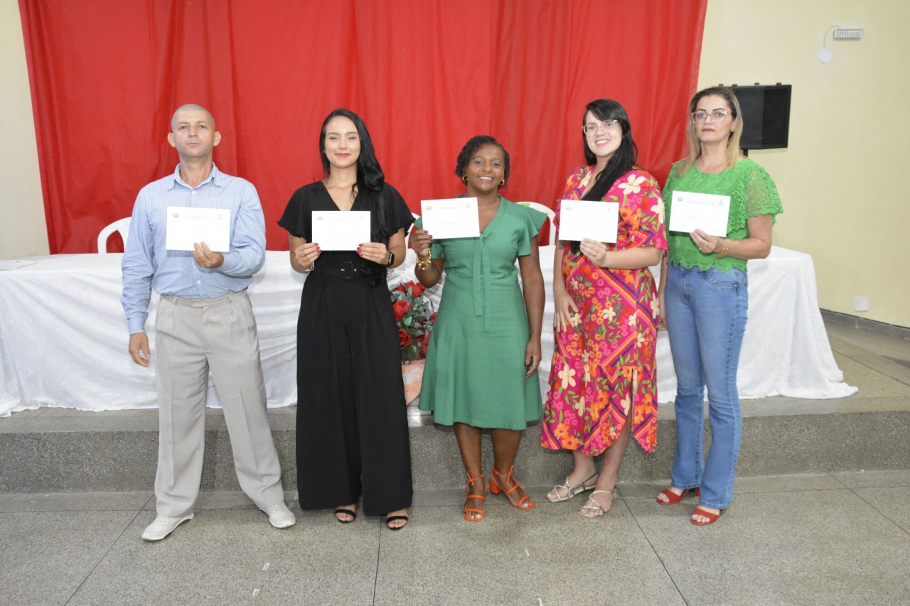 NOVOS CONSELHEIROS TUTELARES TOMAM POSSE EM GUAÇUÍ