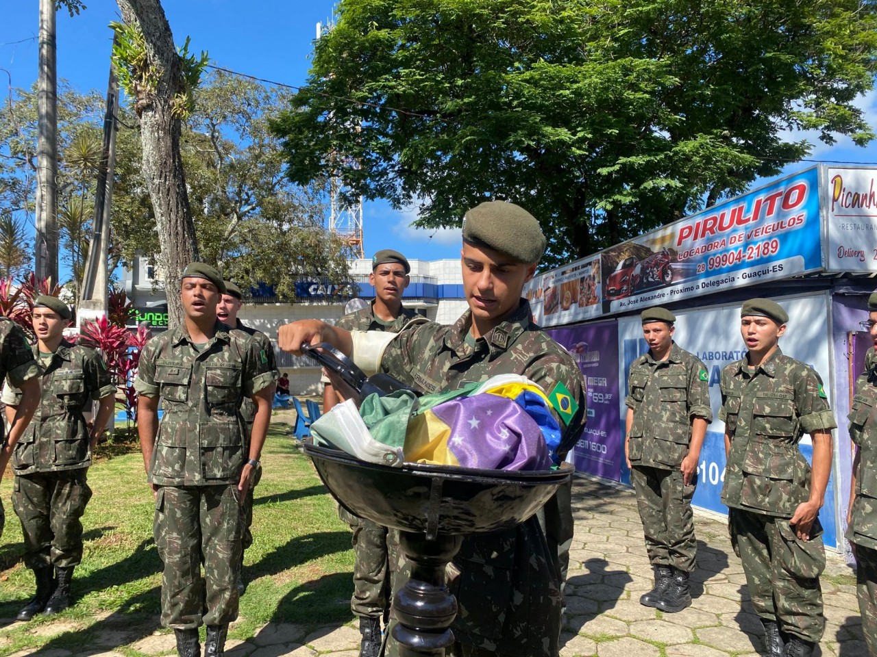 TIRO DE GUERRA DE GUAÇUÍ CELEBRA O DIA DA BANDEIRA COM SOLENIDADE CÍVICA