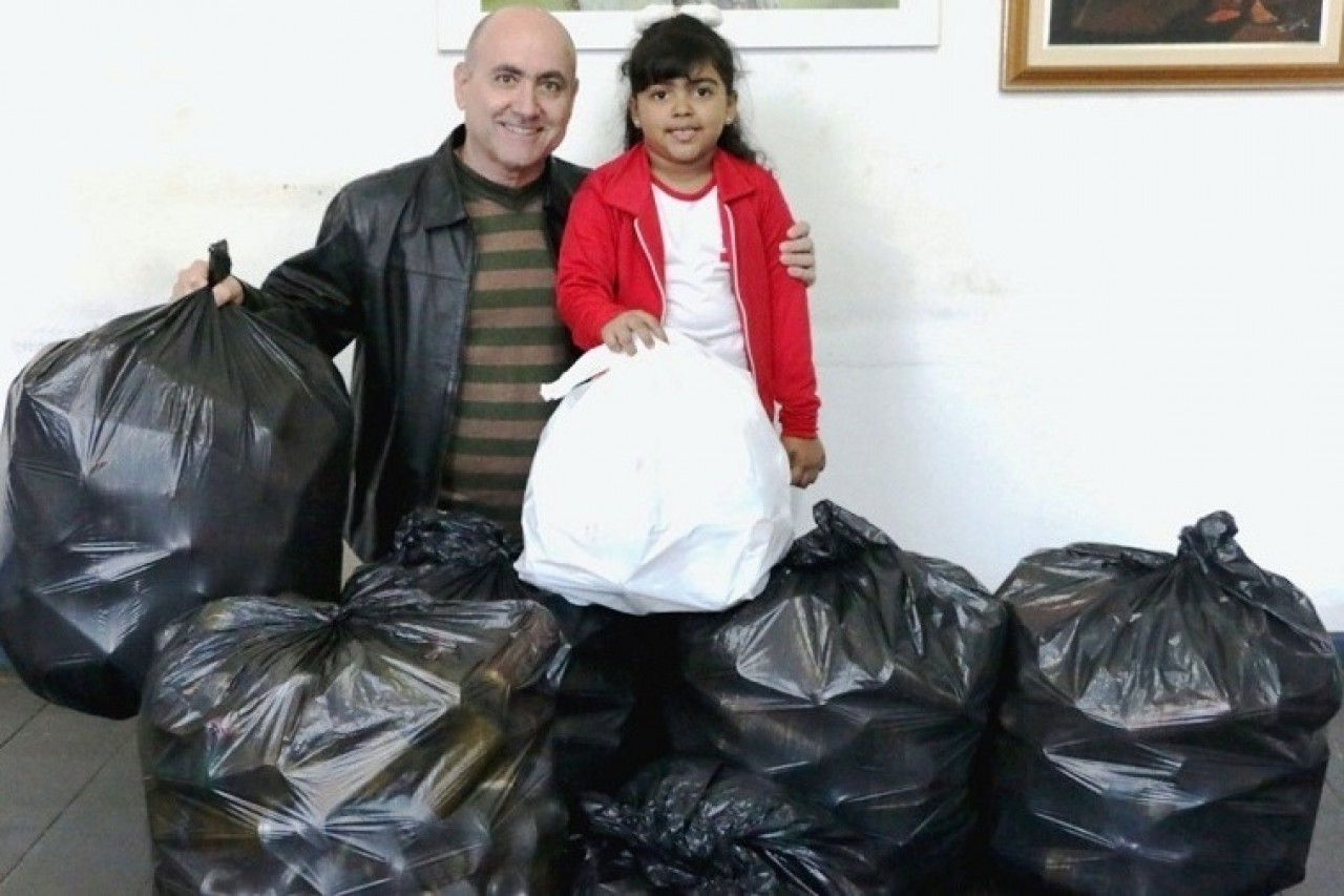 Latinhas de alumínio se transformam em mudas de plantas em Guaçuí