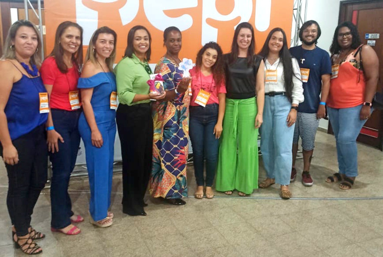 GUAÇUÍ RECEBE PRÊMIO DE BOAS PRÁTICAS PELA PRIMEIRA INFÂNCIA CAPIXABA