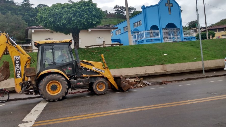 Secretaria Municipal de Obras mantém ritmo acelerado as vésperas do feriado