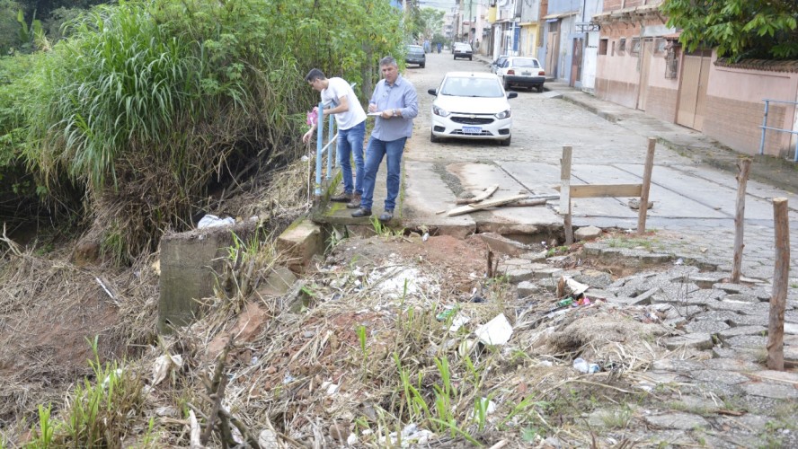 SECRETARIA MUNICIPAL OBRAS JÁ ELABOROU O PROJETO DE CONTENÇÃO DE ENCOSTA DA “PONTE DA COLAGUA”
