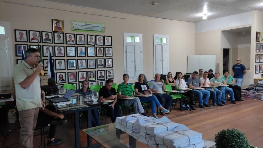 ALTERAÇÕES NO PDM SÃO DISCUTIDAS DURANTE AUDIÊNCIA PÚBLICA EM GUAÇUÍ