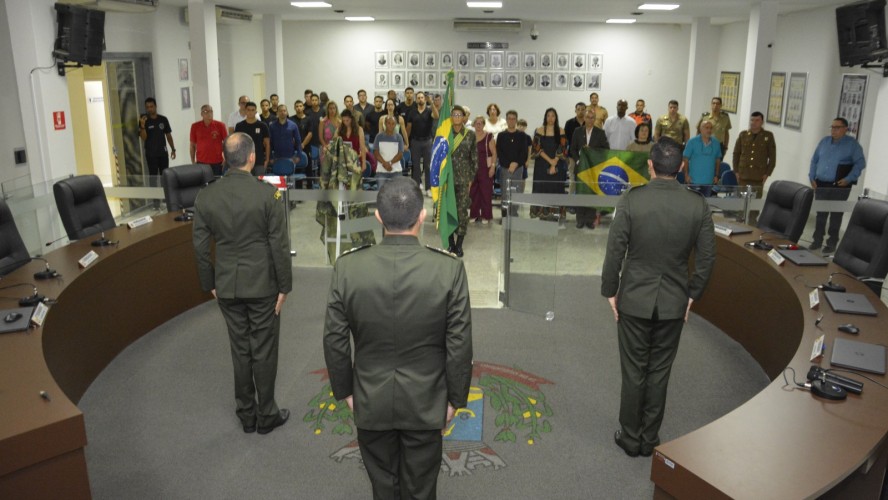 TIRO DE GUERRA DE GUAÇUÍ REALIZA CERIMÔNIA DE PASSAGEM DE CHEFIA