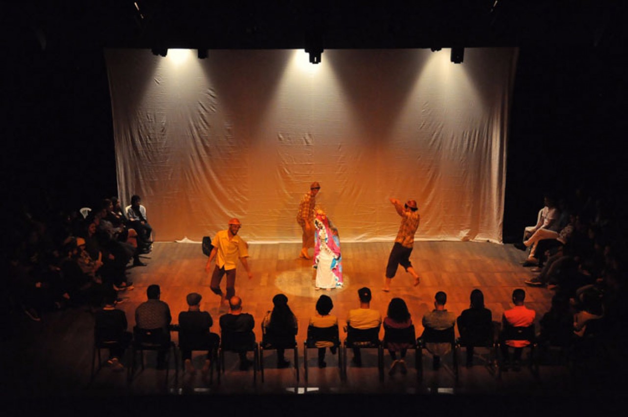 Cortinas abertas: começou o Festival de Teatro de Guaçui