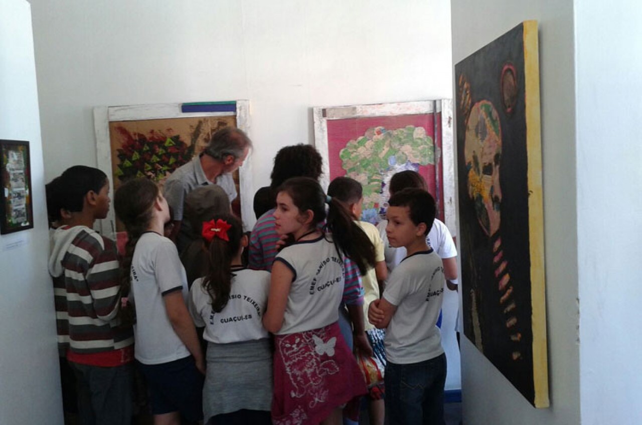 Alunos das escolas do município visitam exposição Kaostático