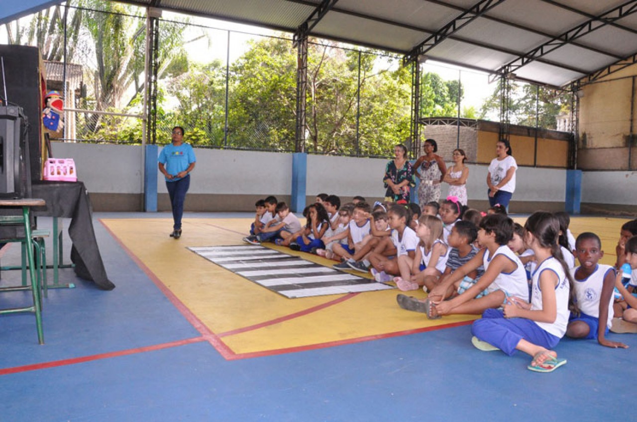 Escolas de Guaçuí recebem o Detranzinho Itinerante