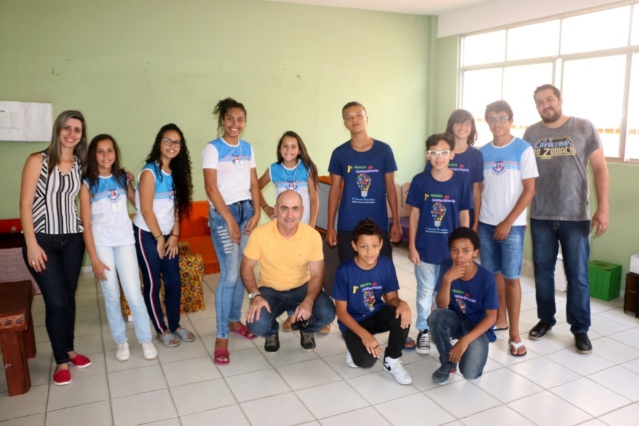 Equipe da Semmam visita I Mostra do Conhecimento em escola de Guaçuí