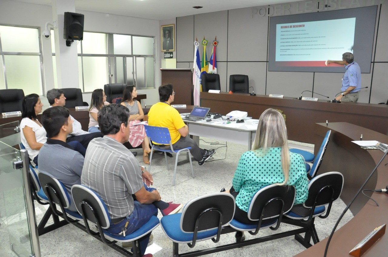 Prefeitura implanta sistema para limitar empréstimos consignados de servidores Prefeitura implanta sistema para limitar empréstimos consignados de servidores