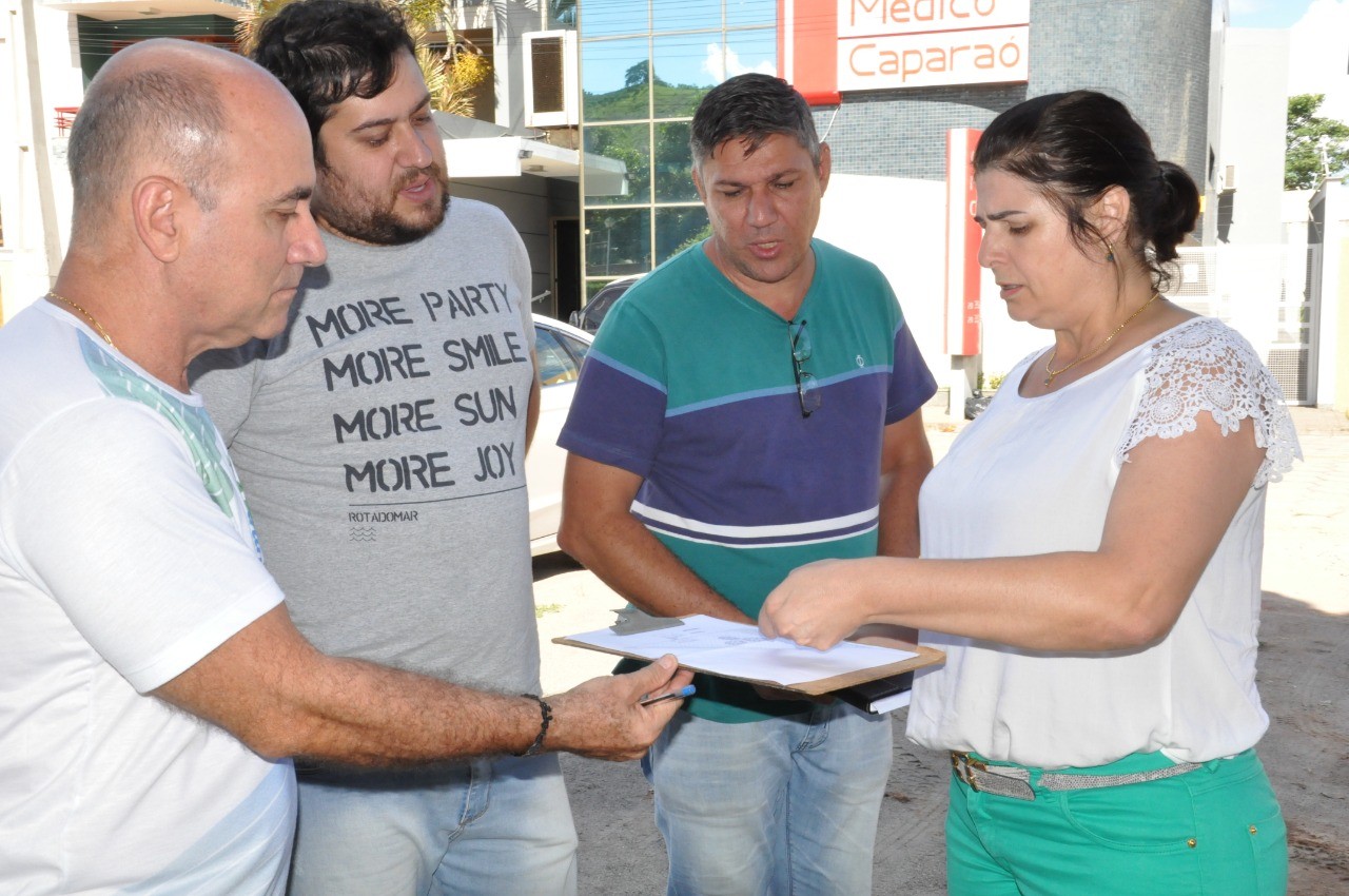 Prefeita e secretários visitam obras em andamento no município