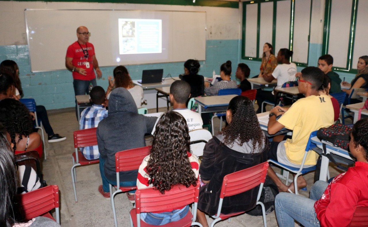 Mais uma escola de Guaçuí recebe palestra de educação ambiental