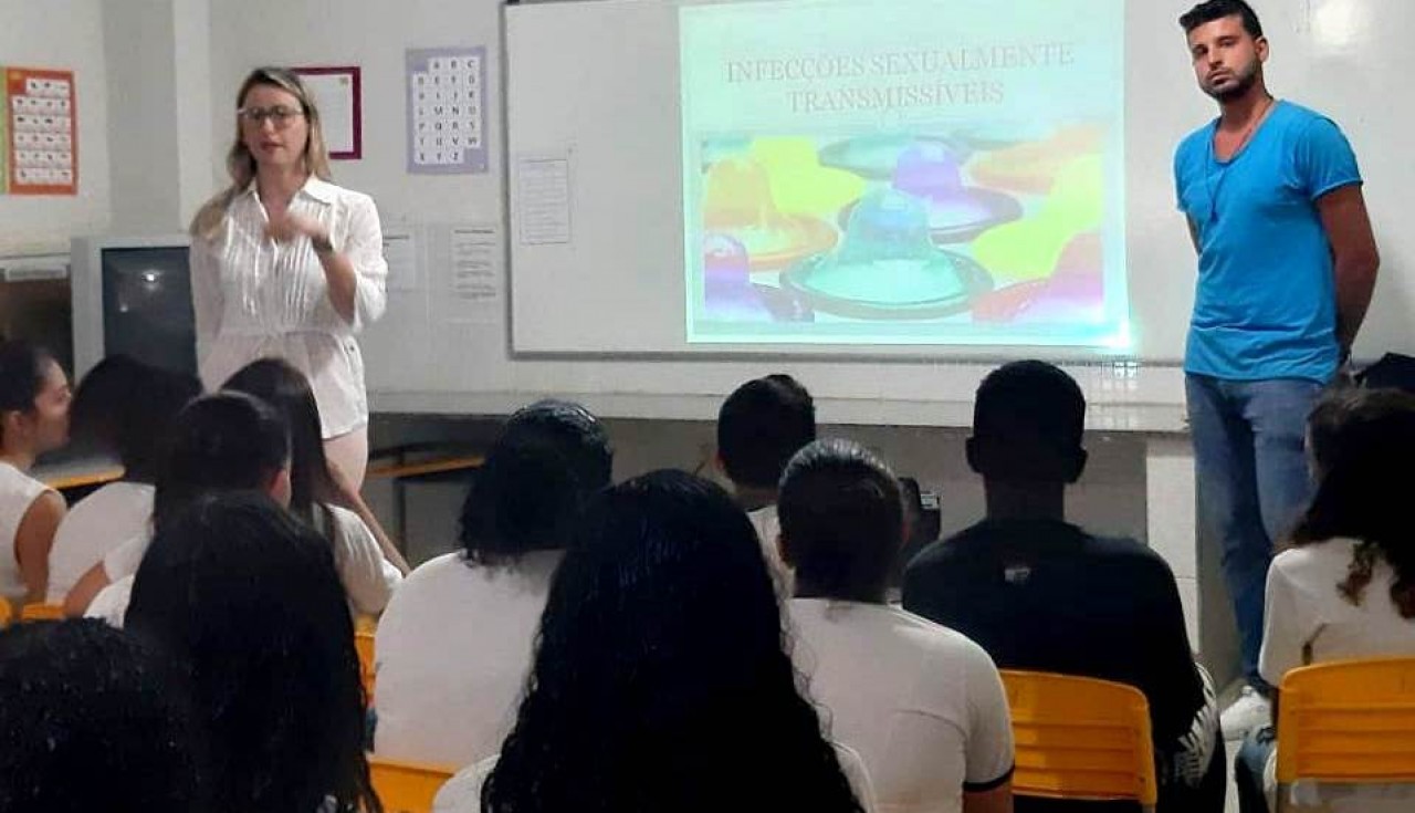 Saúde de Guaçuí fala sobre infecções sexualmente transmissíveis nas escolas
