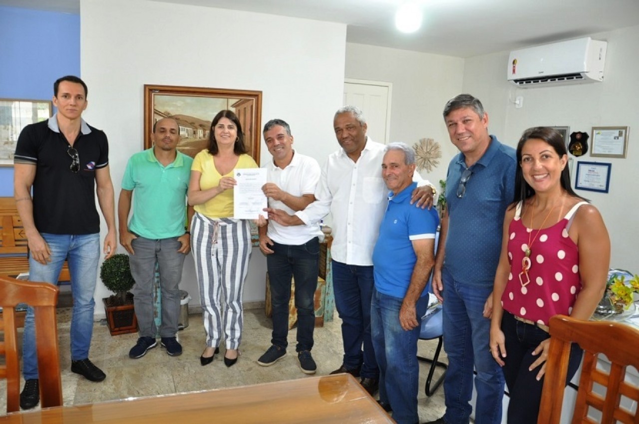 Assinada ordem de serviço para reforma da sede da Prefeitura de Guaçuí