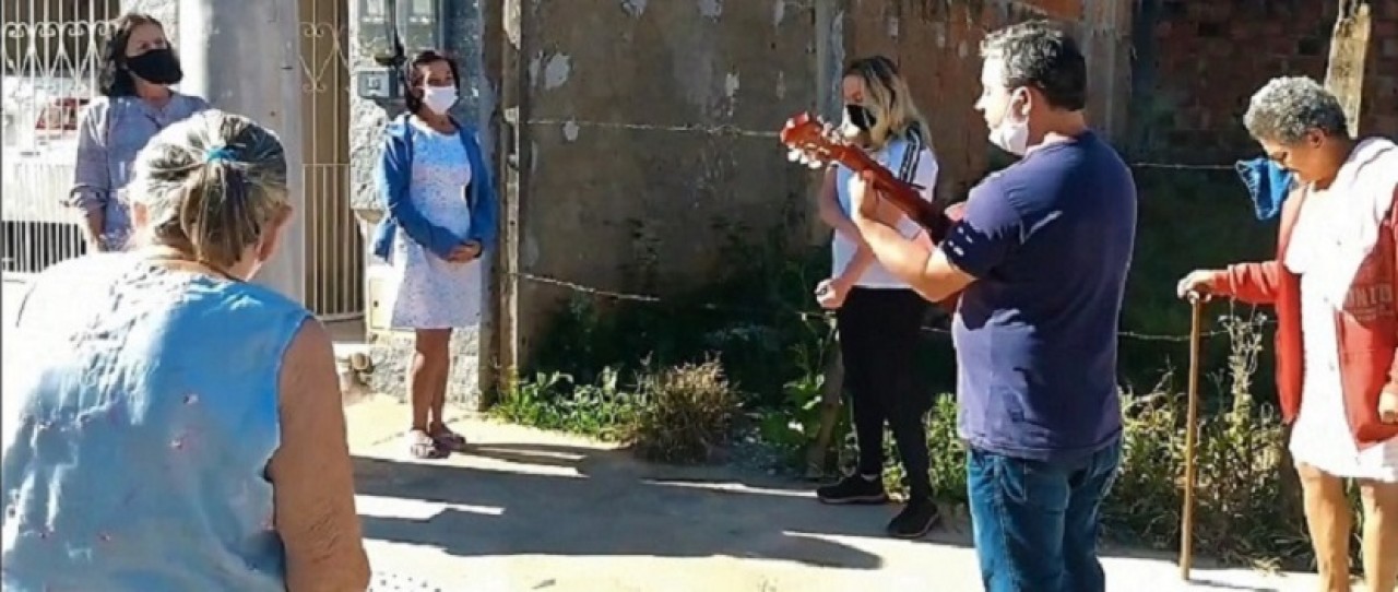 Equipe da Terceira Idade de Guaçuí leva atividades até membros do grupo Equipe da Terceira Idade de Guaçuí leva atividades até membros do grupo