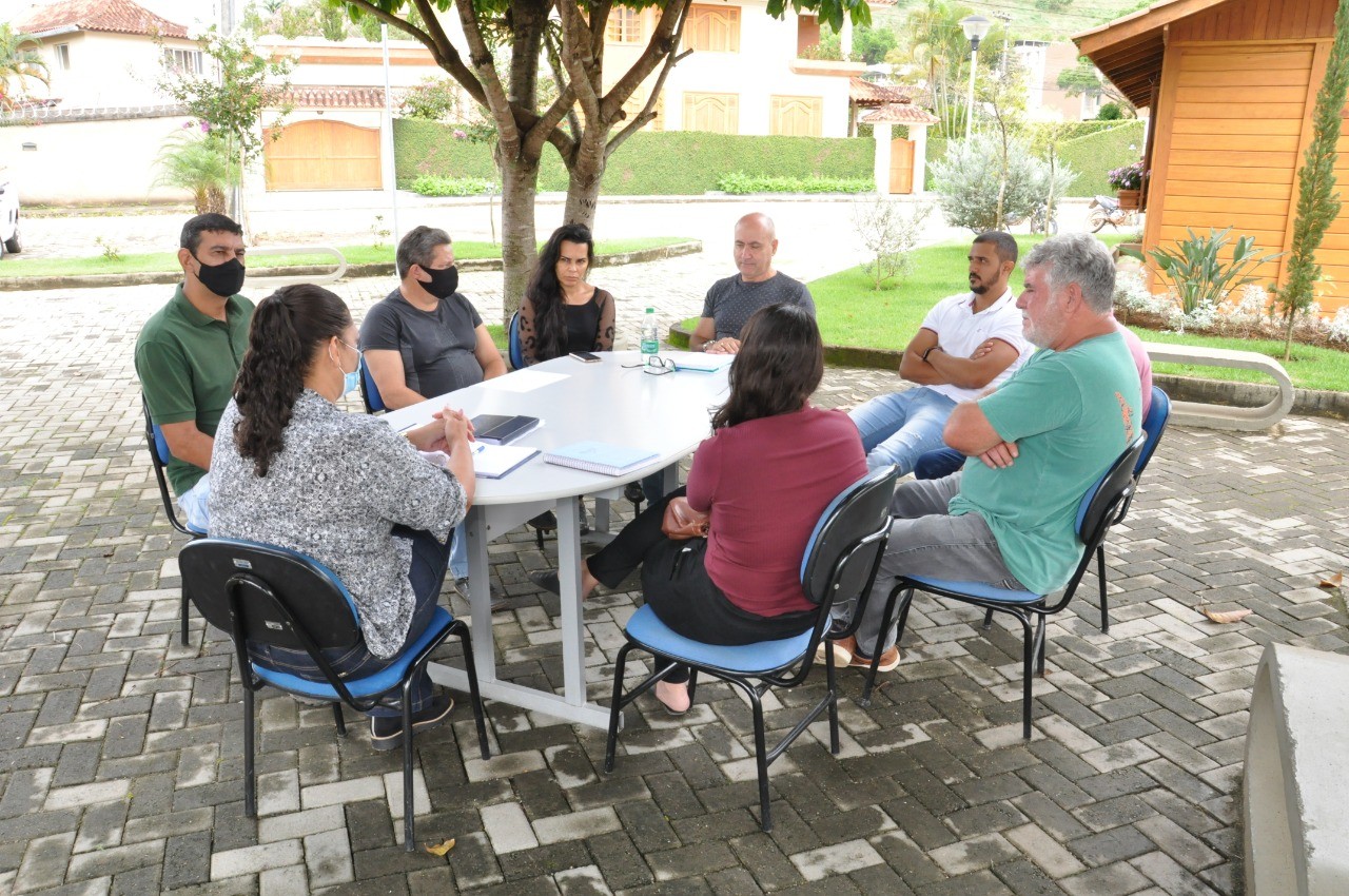 Secretarias de Meio Ambiente realizam intercâmbio sobre procedimentos de licenciamento ambiental Secretarias de Meio Ambiente realizam intercâmbio sobre procedimentos de licenciamento ambiental