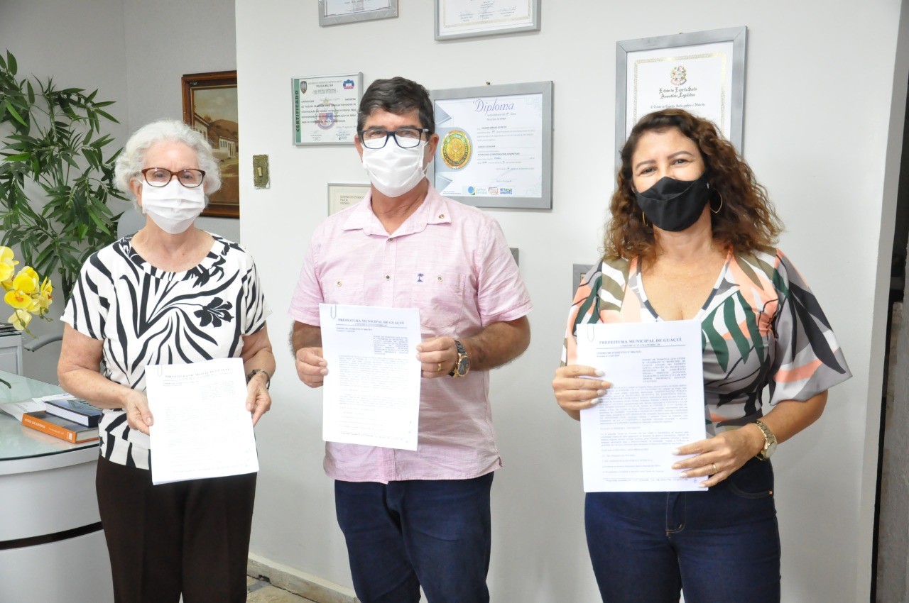 Administração municipal e Lar dos Idosos firmam Termo de Fomento para cooperação financeira