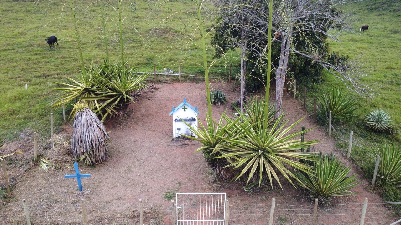 Cemitério dos Escravos de Guaçuí passa por manutenção Cemitério dos Escravos de Guaçuí passa por manutenção