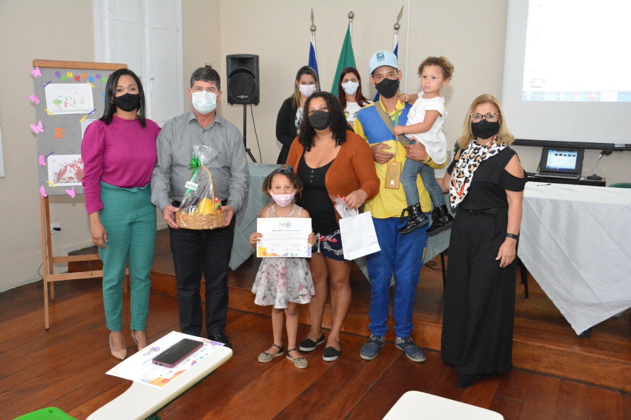 Secretaria de Assistência Social entrega premiação do I Concurso Primeira Infância com Arte (Piarte) Secretaria de Assistência Social entrega premiação do I Concurso Primeira Infância com Arte (Piarte)